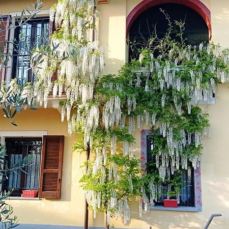 La Casa Dei Masue' Guest House Alba  Exterior photo